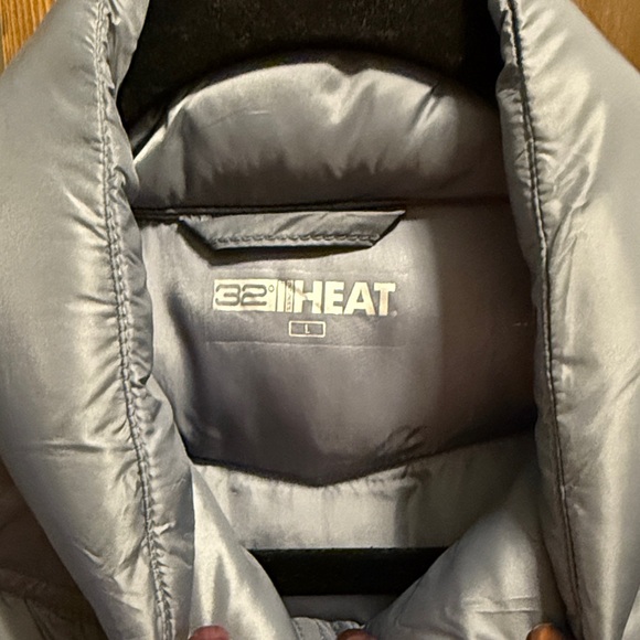 32 Degrees Gray Puffer Vest - Picture 4 of 5